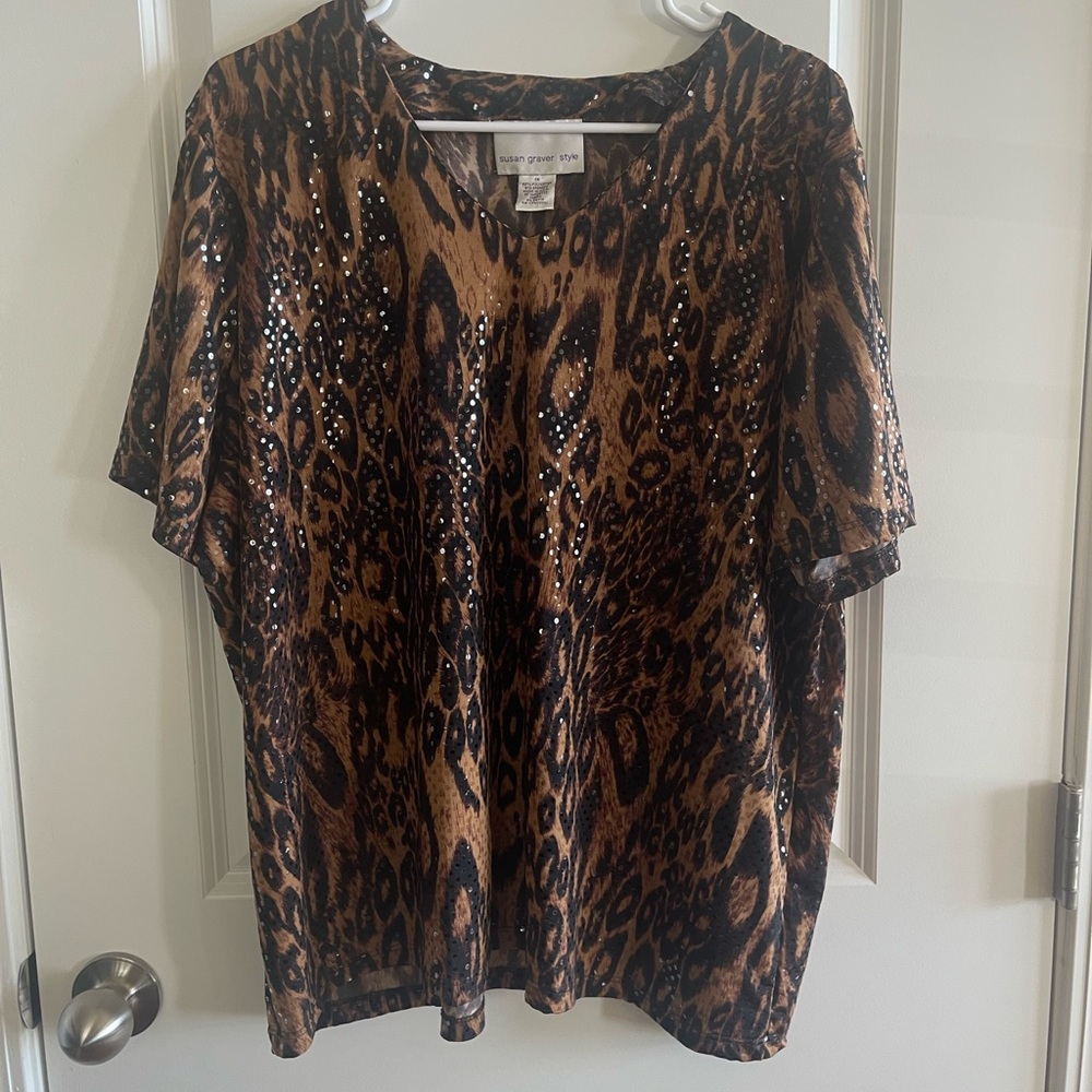 Susan Graver Black and Brown Leopard Print Top